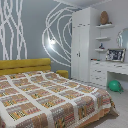 Apartment Side *