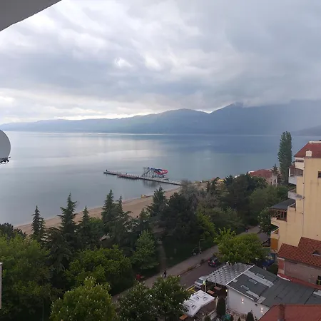 Side Apartment Pogradec